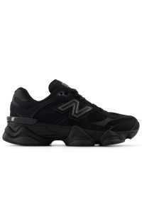 Buty dziecięce New Balance GC9060GE - czarne. Okazja: na co dzień, na uczelnię. Kolor: czarny. Materiał: syntetyk, materiał, guma. Szerokość cholewki: normalna. Sport: turystyka piesza #1
