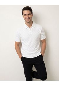 Męska Koszulka Polo z Dekoltem Bez Guzików - Brave Soul - Kość Słoniowa. Okazja: na co dzień. Typ kołnierza: polo. Kolor: biały. Materiał: elastan, poliester. Styl: casual #4