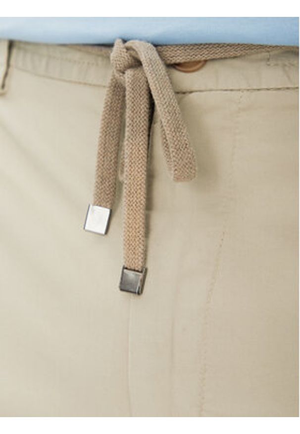 JOOP! Szorty materiałowe 17 JT-80Capri-D 30045912 Beżowy Slim Fit. Kolor: beżowy. Materiał: bawełna