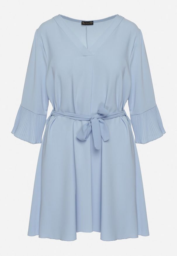 Born2be - Niebieska Sukienka Mini z Paskiem w Talii i Plisowanymi Rękawami Urssalia. Okazja: na co dzień. Kolor: niebieski. Typ sukienki: proste. Styl: elegancki, casual. Długość: mini