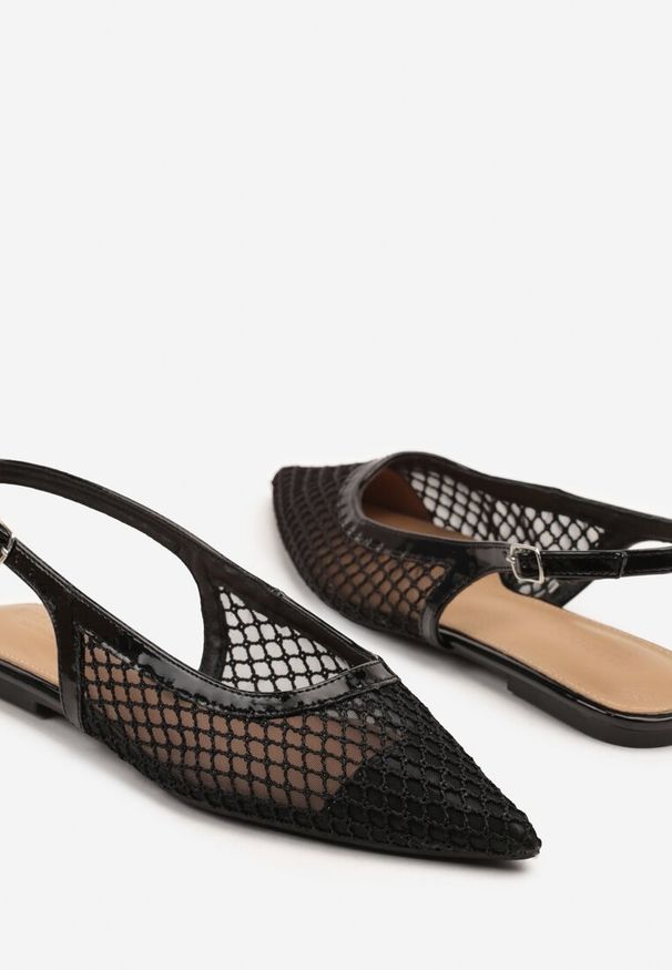 Born2be - Czarne Sandały z Siateczki z Noskiem w Szpic i Odkrytą Piętą Relienna. Okazja: na co dzień, na imprezę. Kolor: czarny. Materiał: jeans. Sezon: lato. Styl: elegancki, casual