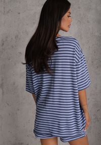 Renee - Niebieski Wiskozowy Komplet Oversize na Lato T-shirt i Krótkie Spodenki Omiche. Kolor: niebieski. Materiał: wiskoza. Wzór: aplikacja #2