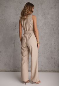 Renee - Beżowy Kombinezon Utility z Wiskozy na Szerokich Ramiączkach z Wiązanym Paskiem Jenora. Kolor: beżowy. Materiał: wiskoza. Długość rękawa: na ramiączkach. Sezon: lato #5