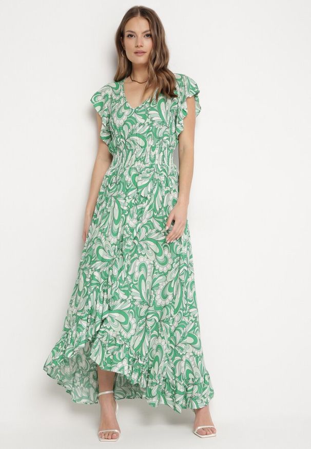 Born2be - Zielona Asymetryczna Sukienka z Gumką w Pasie z Falbankami z Wiskozy Venimra. Typ kołnierza: kołnierz z falbankami. Kolor: zielony. Materiał: wiskoza. Typ sukienki: asymetryczne