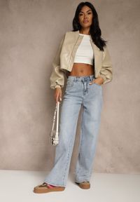 Renee - Niebieskie Szerokie Jeansy High Waist Zdobione Haftem na Kieszeni Thaola. Stan: podwyższony. Kolor: niebieski. Wzór: aplikacja, haft. Styl: boho, klasyczny #1