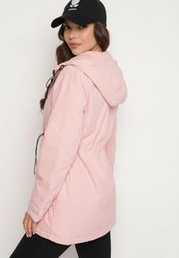 Born2be - Różowa Kurtka Parka z Kapturem i Ściągaczami w Pasie Arilira. Typ kołnierza: kaptur. Kolor: różowy. Styl: klasyczny #5