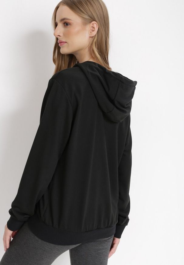 Born2be - Czarna Bluza z Kapturem Zapinana na Suwak Argis. Okazja: na co dzień. Typ kołnierza: kaptur. Kolor: czarny. Materiał: dzianina. Długość rękawa: długi rękaw. Długość: długie. Wzór: gładki. Styl: sportowy, klasyczny, casual