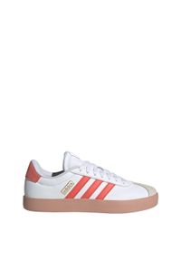 Adidas - Buty VL Court 3.0. Kolor: wielokolorowy, czerwony, żółty, biały. Materiał: skóra, syntetyk. Sport: turystyka piesza #1
