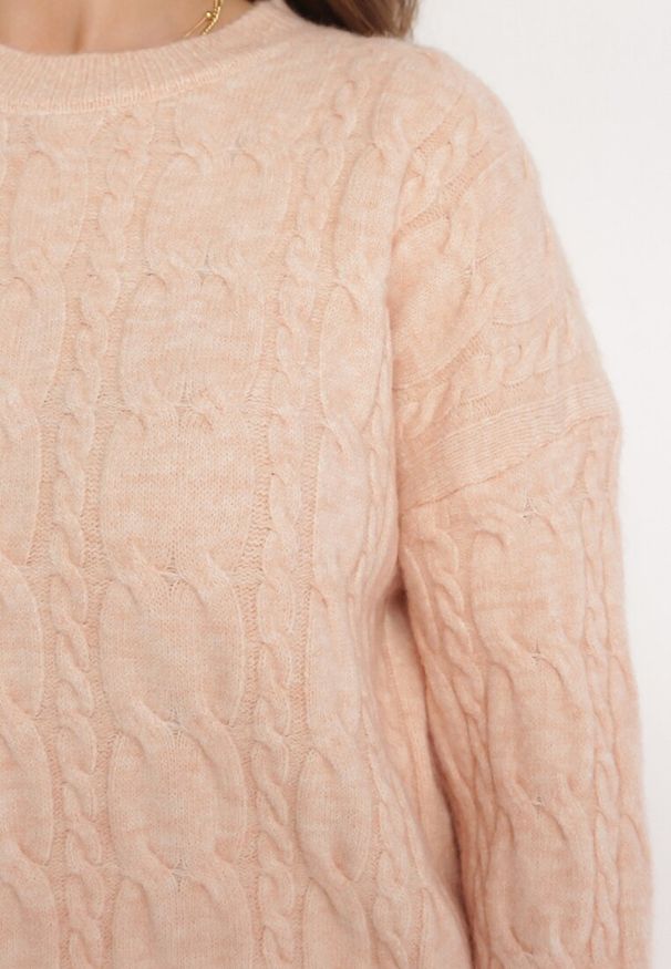 Born2be - Jasnopomarańczowy Sweter Ozdobiony Klasycznym Splotem Lacemisa. Kolor: pomarańczowy. Materiał: dzianina, tkanina. Wzór: aplikacja, ze splotem. Styl: klasyczny