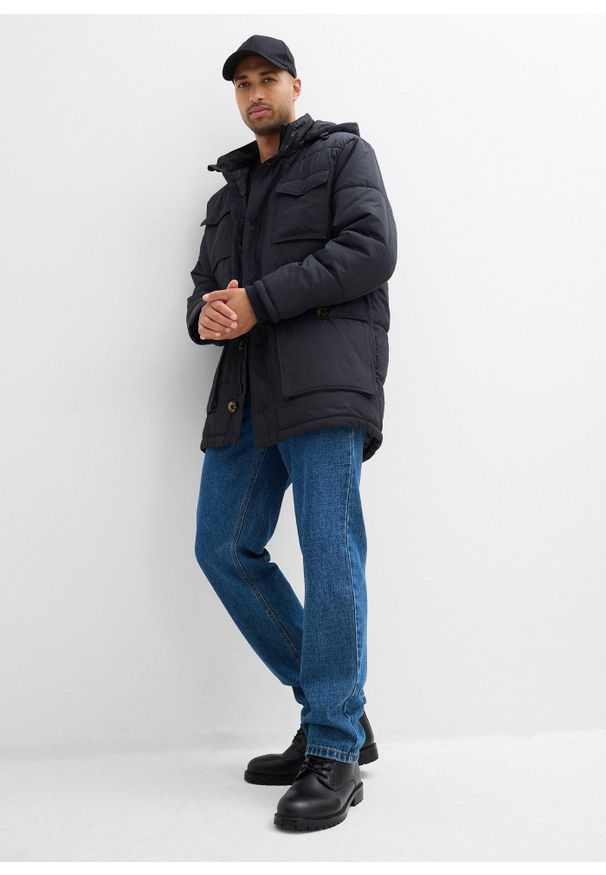 bonprix - Ocieplana parka pikowana z naszywanymi kieszeniami i odpinanym kapturem. Kolor: czarny. Materiał: prążkowany. Wzór: gładki. Sezon: zima