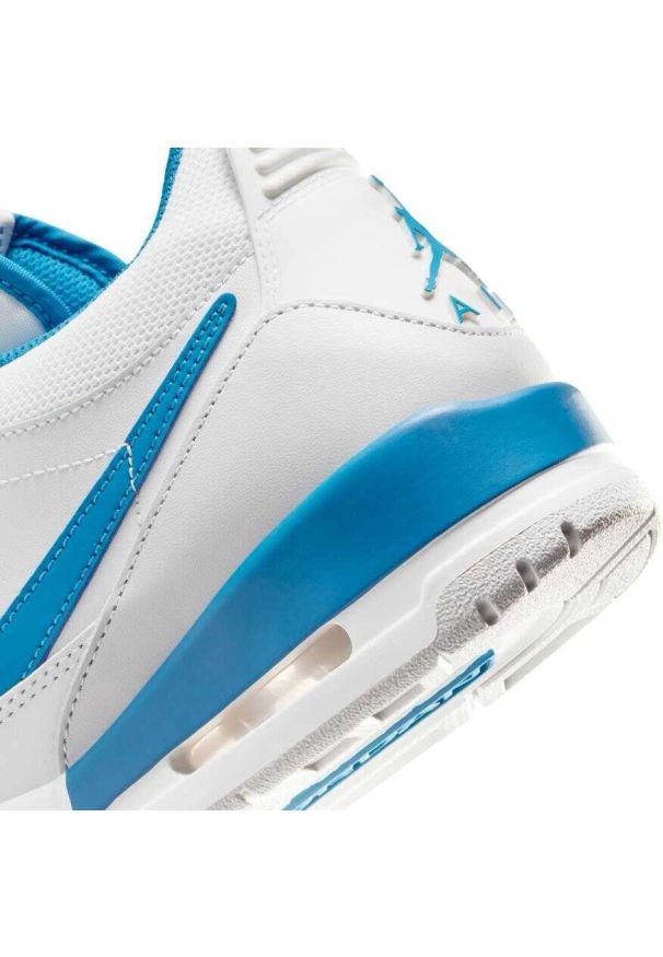 Nike Jordan Air Jordan Legacy 312 Low Sneakersy męskie. Okazja: na co dzień. Zapięcie: pasek. Kolor: biały. Materiał: syntetyk, materiał, skóra. Szerokość cholewki: normalna. Sezon: lato. Model: Nike Air Jordan. Sport: koszykówka