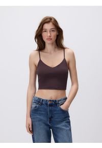 Reserved - Krótki top - ciemnobrązowy. Kolor: brązowy. Materiał: bawełna, włókno. Długość: krótkie