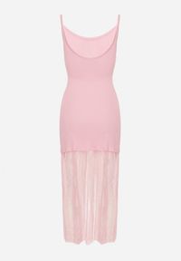 Born2be - Różowa Prążkowana Sukienka Koktajlowa Ozdobiona Koronką Sonalitea. Kolor: różowy. Materiał: prążkowany, koronka. Wzór: aplikacja, koronka. Styl: wizytowy #2