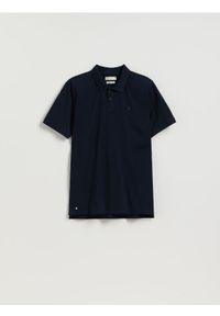 Reserved - Polo regular z merceryzowanej bawełny - granatowy. Typ kołnierza: polo. Kolor: niebieski. Materiał: bawełna