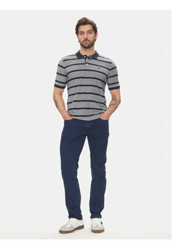 Pierre Cardin Jeansy C7 34510.8147 Granatowy Tapered Fit. Kolor: niebieski