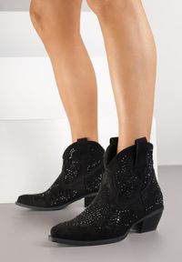 Renee - Czarne Krótkie Botki Typu Kowboki z Cyrkoniowym Zdobieniem Lalare. Okazja: na co dzień. Kolor: czarny. Materiał: jeans, skóra. Wzór: aplikacja. Obcas: na obcasie. Styl: casual. Wysokość obcasa: niski #6