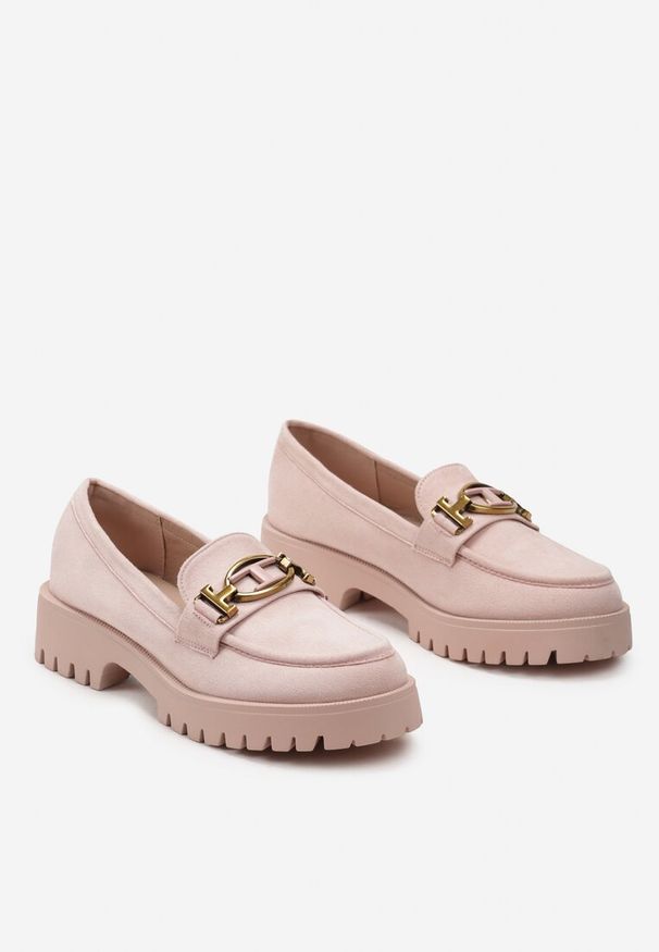 Born2be - Różowe Mokasyny z Imitacji Zamszu z Klamerką Callipenia. Kolor: różowy. Materiał: zamsz. Styl: elegancki