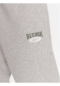 Reebok Spodnie dresowe Archive Essentials IM1535 Szary Regular Fit. Kolor: szary. Materiał: bawełna #4