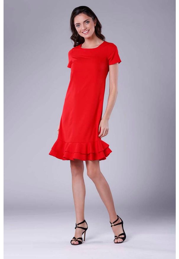 Nommo - Czerwona Uniwersalna Midi Sukienka z Małą Falbanką. Kolor: czerwony. Materiał: poliester, wiskoza. Wzór: kwiaty. Długość: midi