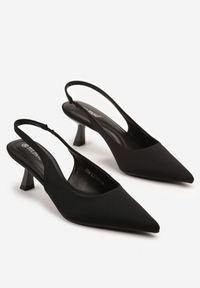 Renee - Czarne Sandały na Kaczuszce Typu Slingback Melzeri. Okazja: na co dzień. Kolor: czarny. Materiał: jeans. Obcas: na szpilce. Styl: casual. Wysokość obcasa: średni