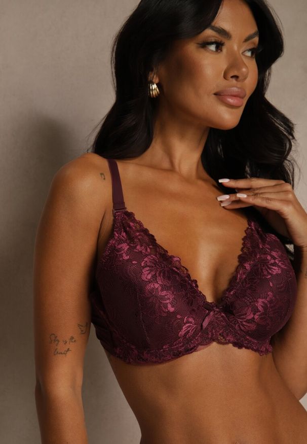 Renee - Bordowy Koronkowy Biustonosz w Klasycznym Stylu Coralee. Kolor: czerwony. Materiał: koronka. Wzór: gładki, aplikacja