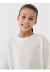 4f - 4F T-shirt oversize gładki dziewczęcy - beżowy 140 (9-10 lat). Okazja: na co dzień. Kolor: beżowy. Materiał: dzianina, bawełna, jersey. Wzór: gładki. Sezon: lato. Styl: klasyczny, sportowy, casual