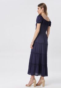 Born2be - Granatowa Sukienka z Wiskozy o Kroju Hiszpanki Ciririla. Okazja: na co dzień. Typ kołnierza: dekolt hiszpanka, kołnierz z falbankami. Kolor: niebieski. Typ sukienki: rozkloszowane. Materiał: wiskoza, materiał. Długość rękawa: krótki rękaw. Sezon: lato. Styl: casual, elegancki. Długość: midi #5