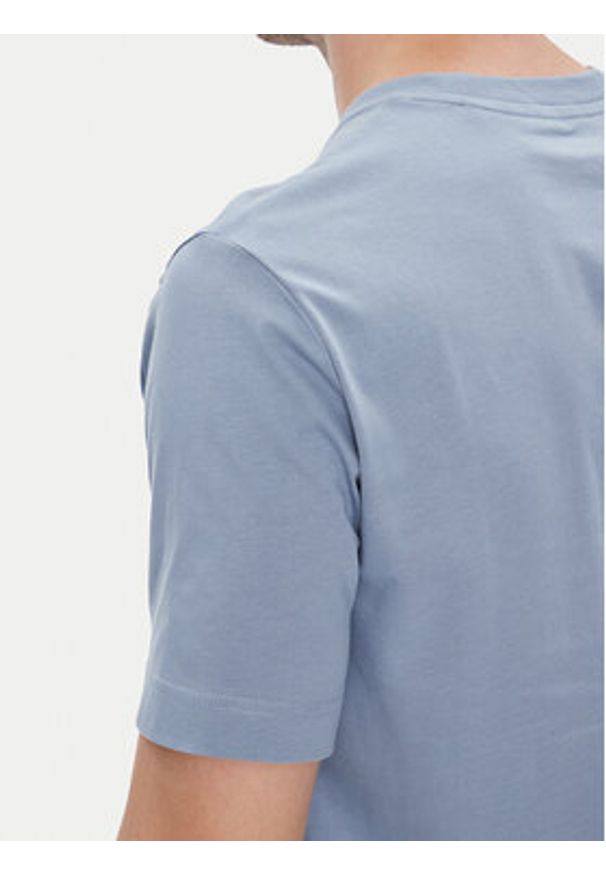 Marc O'Polo T-Shirt 526 2012 51154 Niebieski Regular Fit. Typ kołnierza: polo. Kolor: niebieski. Materiał: bawełna