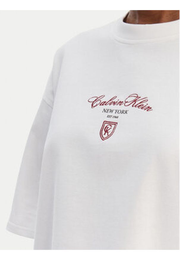 Calvin Klein Jeans T-Shirt LV047E232G Biały Relaxed Fit. Kolor: biały. Materiał: bawełna