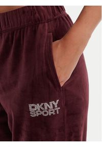 DKNY Sport Spodnie dresowe DP5P3702 Bordowy Regular Fit. Kolor: czerwony. Materiał: syntetyk #5