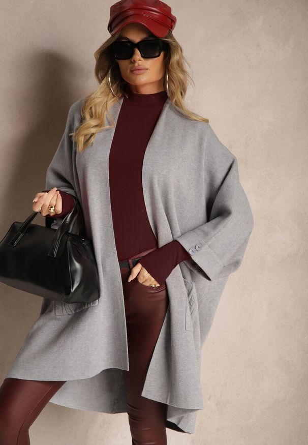 Renee - Szary Kardigan Bez Zapięć Ozdobiony Guzikami i Wsuwanymi Kieszeniami Asindra. Okazja: na co dzień. Kolor: szary. Materiał: jeans. Wzór: aplikacja. Styl: elegancki, casual