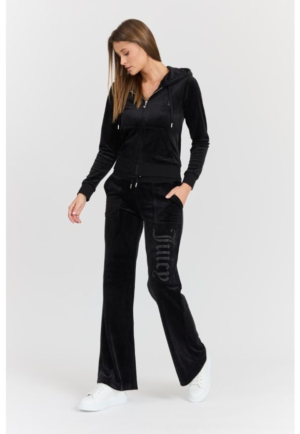 Juicy Couture - JUICY COUTURE Damska czarna bluza Robertson Jewelled Velour Hoodie. Okazja: na co dzień. Kolor: czarny. Materiał: welur. Styl: elegancki, casual
