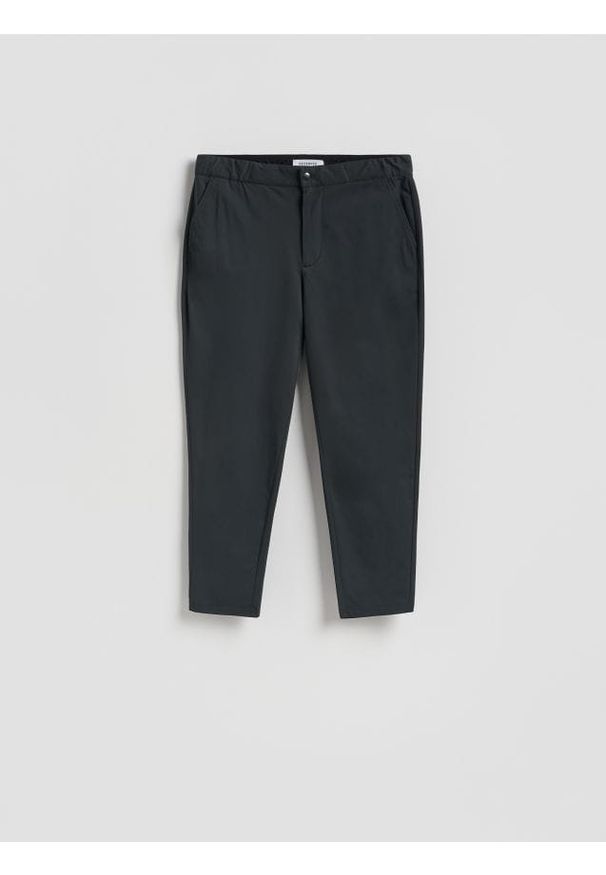 Reserved - Spodnie chino slim fit - czarny. Kolor: czarny. Materiał: dzianina