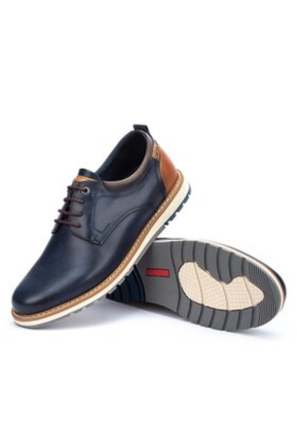 Pikolinos Półbuty M8J-4183 Niebieski. Kolor: niebieski. Materiał: skóra