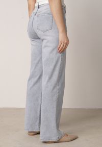 Born2be - Niebieskie Bawełniane Jeansy o Szerokim Kroju z Wysokim Stanem Jendrea. Okazja: na co dzień. Stan: podwyższony. Kolor: niebieski. Styl: casual #5