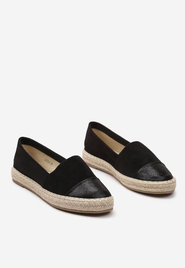Born2be - Czarne Espadryle na Płaskiej Podeszwie Ozdobione Plecionką Feritellia. Okazja: na co dzień. Kolor: czarny. Wzór: aplikacja. Sezon: lato. Obcas: na płaskiej podeszwie. Styl: klasyczny, casual
