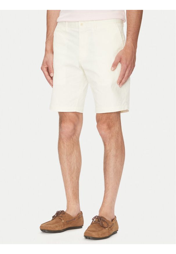 TOMMY HILFIGER - Tommy Hilfiger Szorty materiałowe Brooklyn MW0MW23563 Écru Regular Fit. Materiał: bawełna