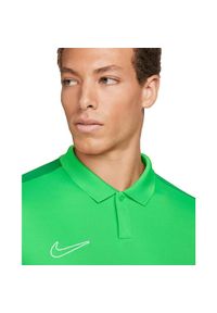 Koszulka sportowa męska Nike Drifit Academy. Typ kołnierza: polo. Kolor: wielokolorowy, niebieski, zielony