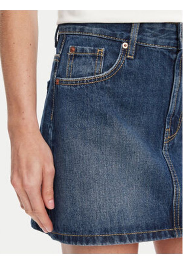 United Colors of Benetton - United Colors Of Benetton Spódnica jeansowa 4AW7D004U Niebieski Regular Fit. Kolor: niebieski. Materiał: bawełna
