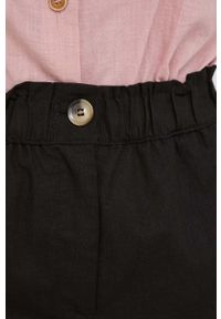 Answear Lab szorty bawełniane damskie kolor czarny gładkie high waist. Stan: podwyższony. Kolor: czarny. Materiał: bawełna. Wzór: gładki. Styl: wakacyjny #3