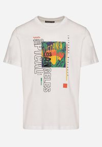 Born2be - Biała Koszulka T-shirt z Bawełny z Ozdobnym Nadrukiem Savenelle. Kolor: biały. Materiał: bawełna. Wzór: nadruk. Styl: klasyczny, elegancki #5