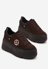 Born2be - Brązowe Sneakersy Vices na Grubej Podeszwie z Metaliczną Ozdobą Tatorelis. Okazja: na co dzień. Kolor: brązowy. Materiał: jeans. Wzór: aplikacja #4