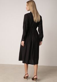 Born2be - Czarna Wiskozowa Sukienka Koszulowa z Paskiem Andranassa. Okazja: na co dzień. Kolor: czarny. Materiał: wiskoza. Wzór: aplikacja. Typ sukienki: koszulowe. Styl: casual, elegancki #3
