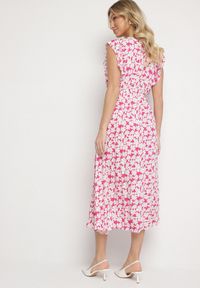 Born2be - Fuksjowa Bawełniana Sukienka w Kwiatki o Rozkloszowanym Kroju z Gumką Alanilia. Okazja: na co dzień. Typ kołnierza: dekolt w kształcie V. Kolor: różowy. Wzór: kwiaty. Typ sukienki: rozkloszowane. Materiał: bawełna. Długość rękawa: krótki rękaw. Sezon: wiosna, lato. Styl: casual, elegancki #2