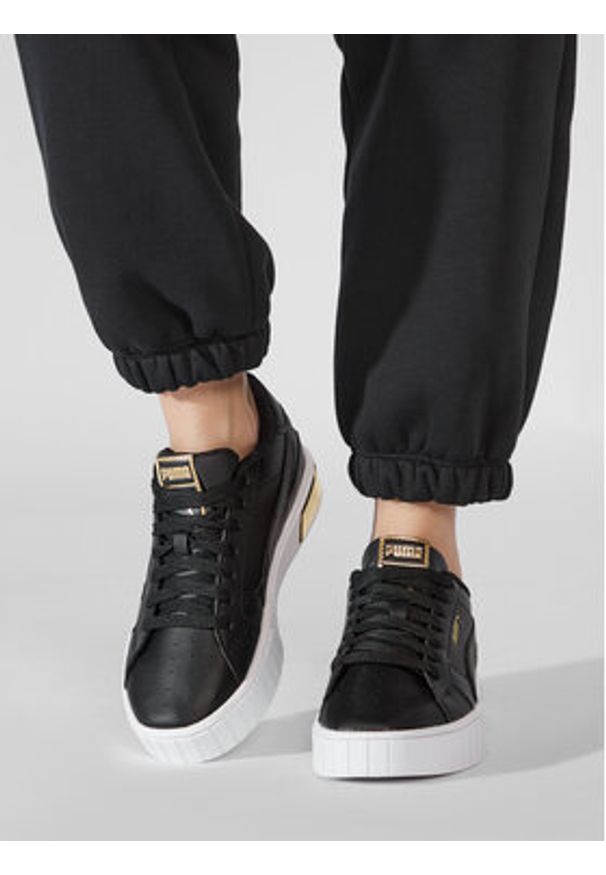 Puma Sneakersy Cali Star Glam Wns 387679 01 Czarny. Kolor: czarny. Materiał: skóra