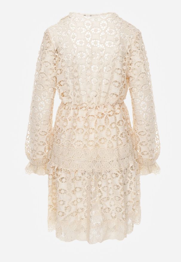 Born2be - Beżowa Sukienka Mellathe. Kolor: beżowy. Materiał: materiał, koronka. Długość rękawa: długi rękaw. Wzór: ażurowy, aplikacja. Styl: wizytowy. Długość: mini