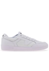 Buty Vans Two-Tone Lowland Comfycush VN0A7TNLW001 - białe. Okazja: na co dzień. Kolor: biały. Materiał: materiał, skóra, syntetyk, guma. Szerokość cholewki: normalna
