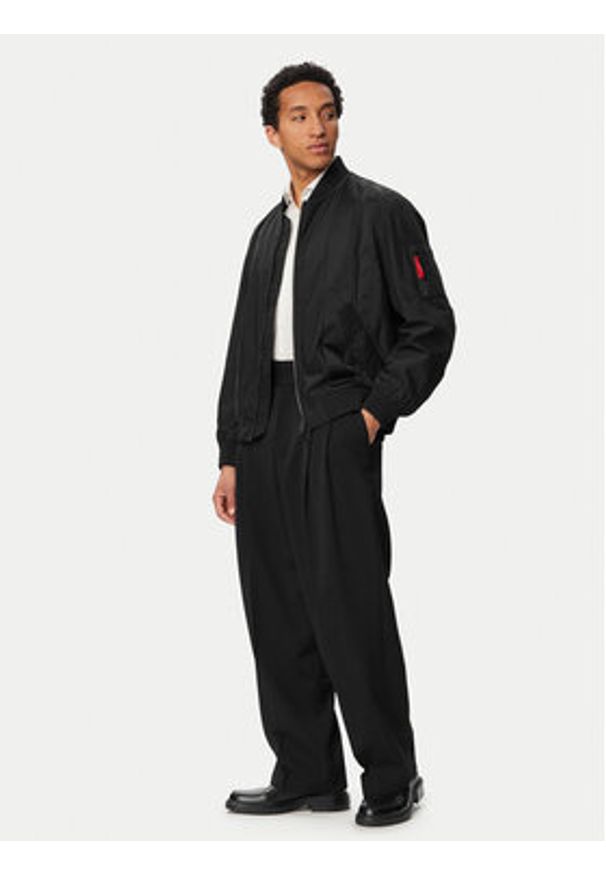 Hugo - HUGO Kurtka bomber Badamo 2621 50556484 Czarny Regular Fit. Kolor: czarny. Materiał: syntetyk