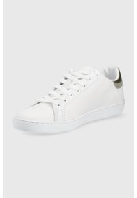 Guess buty JACOBB kolor biały. Nosek buta: okrągły. Zapięcie: sznurówki. Kolor: biały. Materiał: skóra, guma