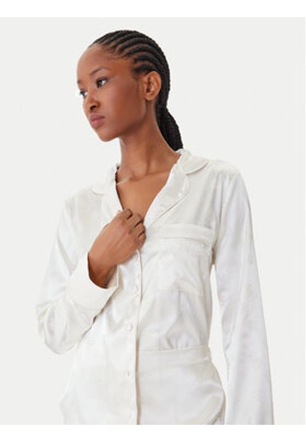 Guess Piżama O5BX05 W4732 Écru Regular Fit. Materiał: syntetyk